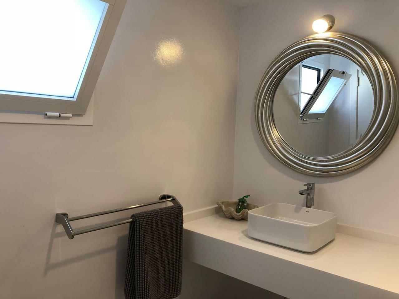 Sea Breeze With Shared Pool And Near The Beach Costa Teguise Exterior foto