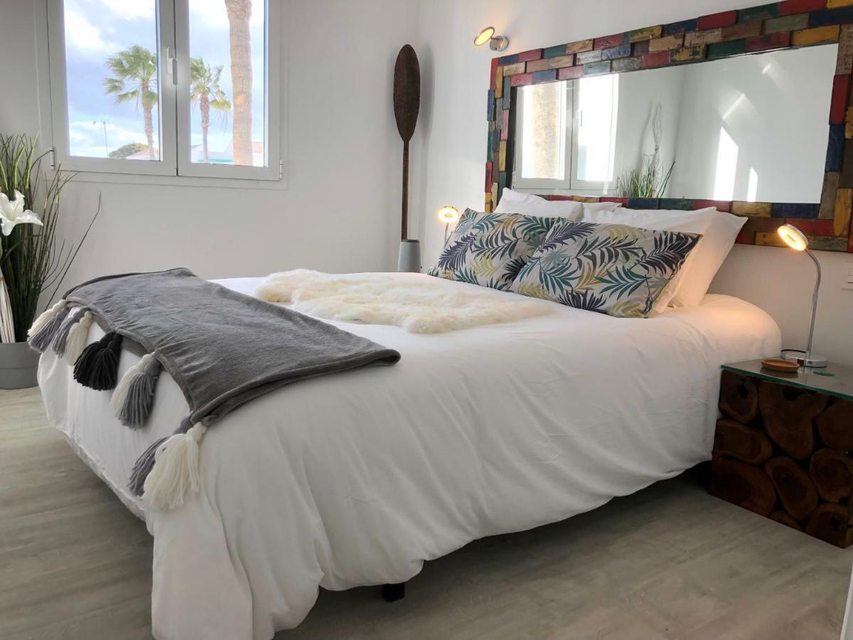 Sea Breeze With Shared Pool And Near The Beach Costa Teguise Exterior foto